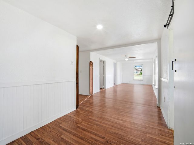 501 E WESTMEYER ST, Poth, TX 78147