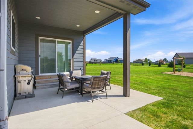 3025 Tassel Lane, Adel, IA 50003