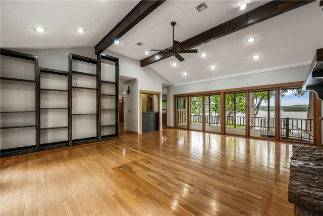 8551 David Drive, Rogers, AR 72756