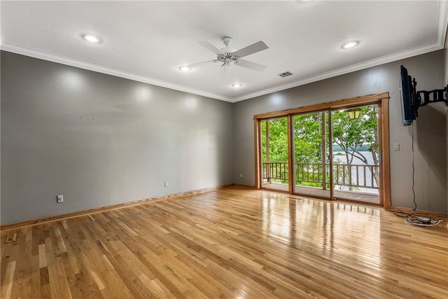 8551 David Drive, Rogers, AR 72756