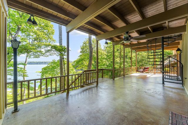 8551 David Drive, Rogers, AR 72756