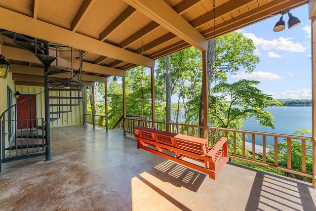8551 David Drive, Rogers, AR 72756