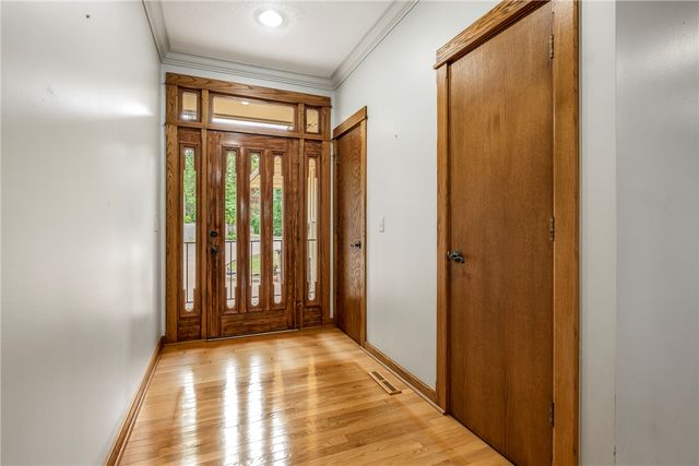 8551 David Drive, Rogers, AR 72756