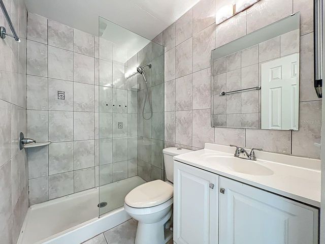 6140 BURNSIDE CIRCLE 204, Orlando, FL 32822