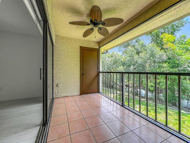 6140 BURNSIDE CIRCLE 204, Orlando, FL 32822