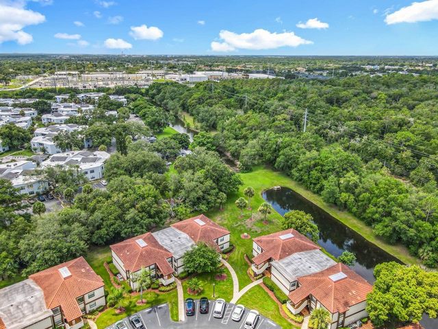 6140 BURNSIDE CIRCLE 204, Orlando, FL 32822