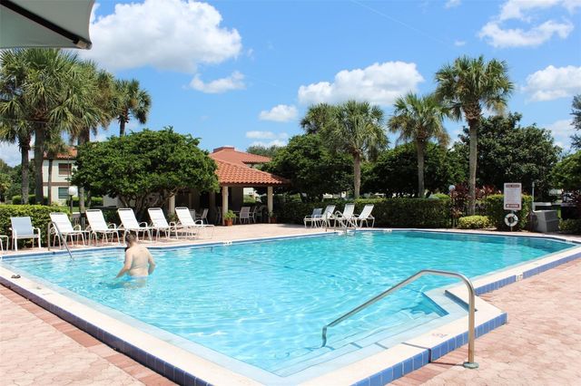 6140 BURNSIDE CIRCLE 204, Orlando, FL 32822