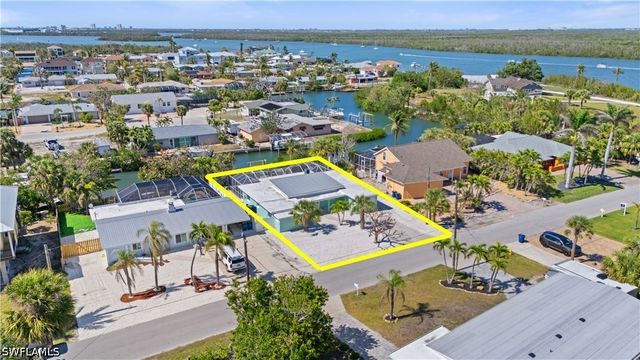 411 Connecticut ST, Fort Myers Beach, FL 33931
