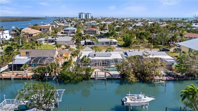 411 Connecticut ST, Fort Myers Beach, FL 33931