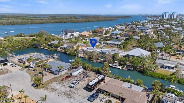 411 Connecticut ST, Fort Myers Beach, FL 33931