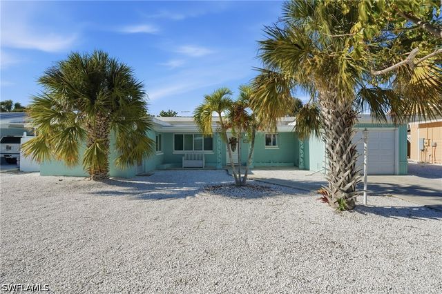 411 Connecticut ST, Fort Myers Beach, FL 33931