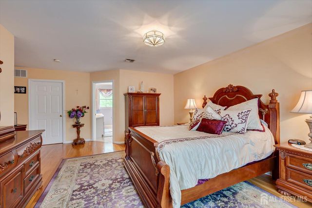 15 Alexander Court, South River, NJ 08882