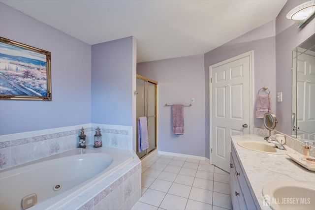 15 Alexander Court, South River, NJ 08882