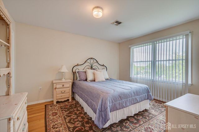 15 Alexander Court, South River, NJ 08882