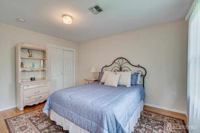 15 Alexander Court, South River, NJ 08882
