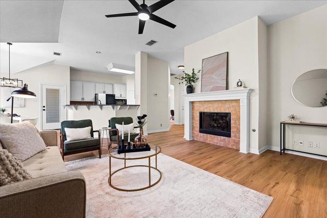 2513 Niemann DR, Austin, TX 78748