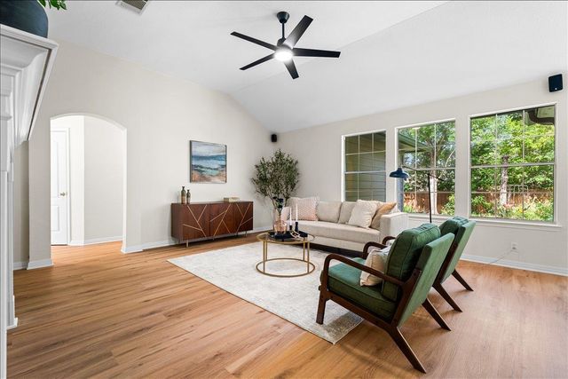 2513 Niemann DR, Austin, TX 78748