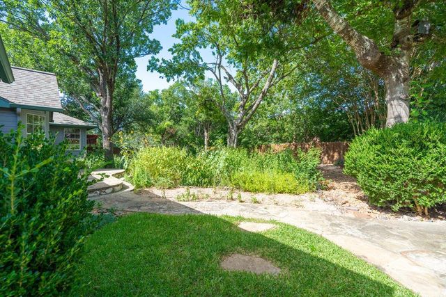 2513 Niemann DR, Austin, TX 78748