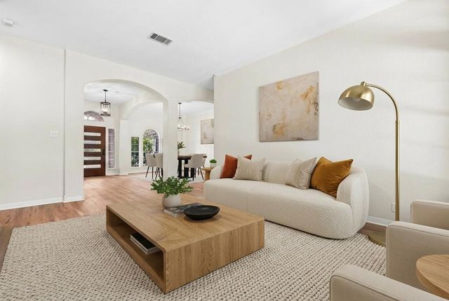 2513 Niemann DR, Austin, TX 78748