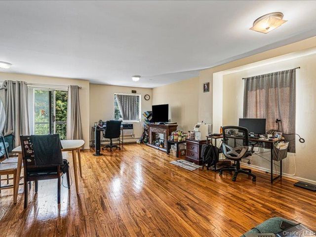 76-30 Grand Central Parkway, Forest Hills, NY 11375