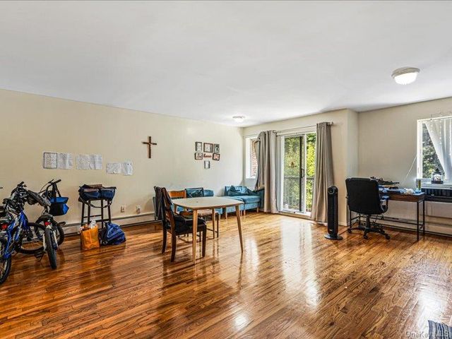 76-30 Grand Central Parkway, Forest Hills, NY 11375
