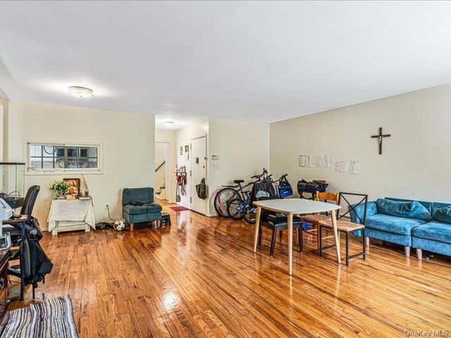 76-30 Grand Central Parkway, Forest Hills, NY 11375