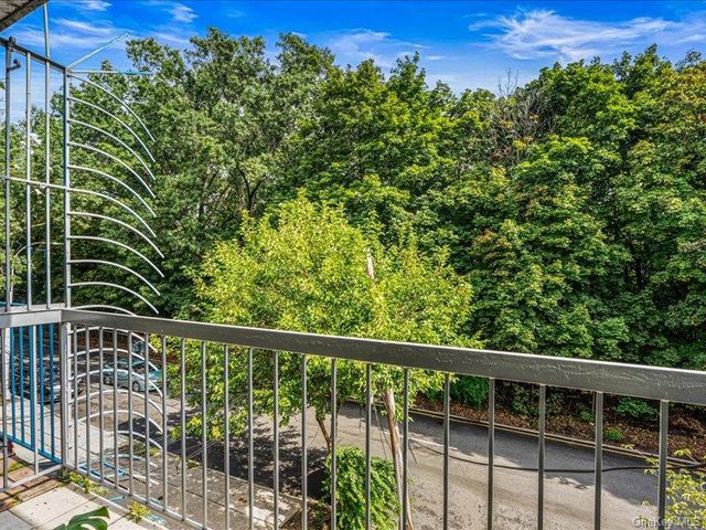 76-30 Grand Central Parkway, Forest Hills, NY 11375