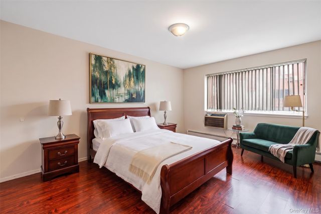 76-30 Grand Central Parkway, Forest Hills, NY 11375
