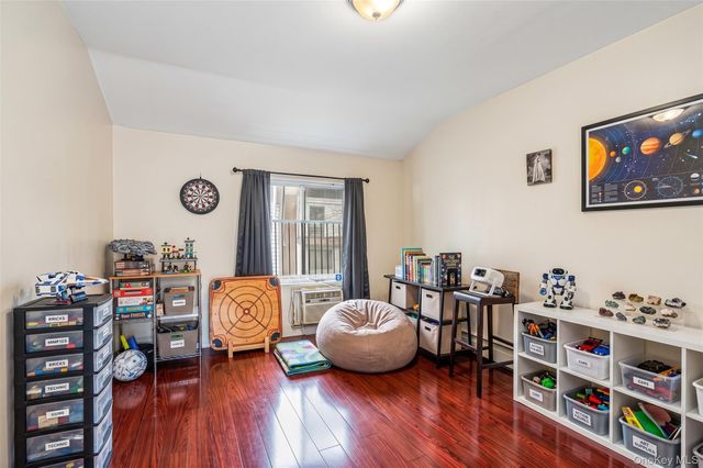 76-30 Grand Central Parkway, Forest Hills, NY 11375