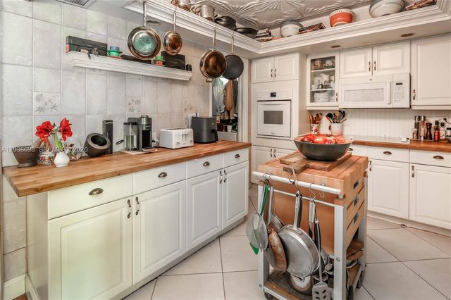 1251 Buchanan Street, Hollywood, FL 33019