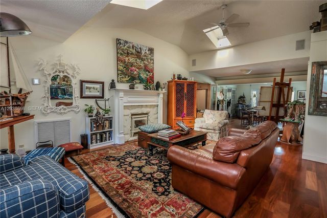 1251 Buchanan Street, Hollywood, FL 33019