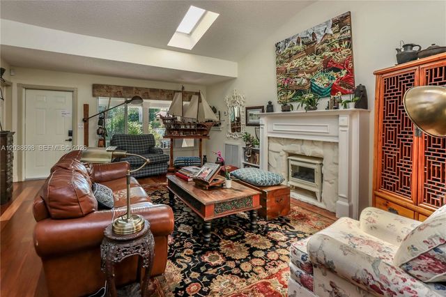 1251 Buchanan Street, Hollywood, FL 33019