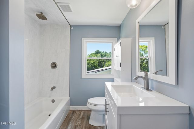 10434 Redwood Circle 10434, Bristol, VA 24202