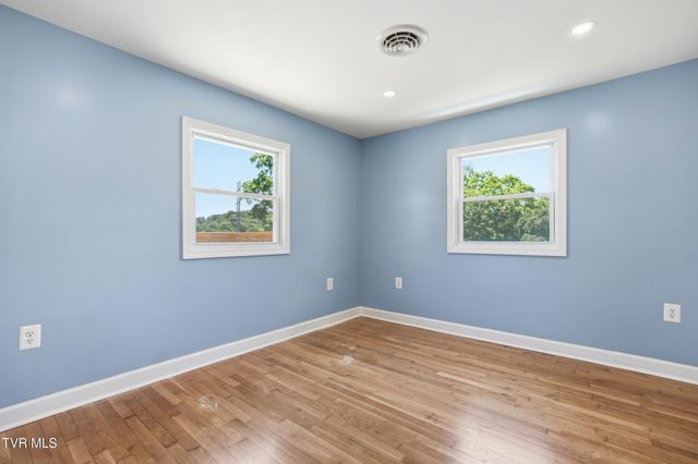 10434 Redwood Circle 10434, Bristol, VA 24202