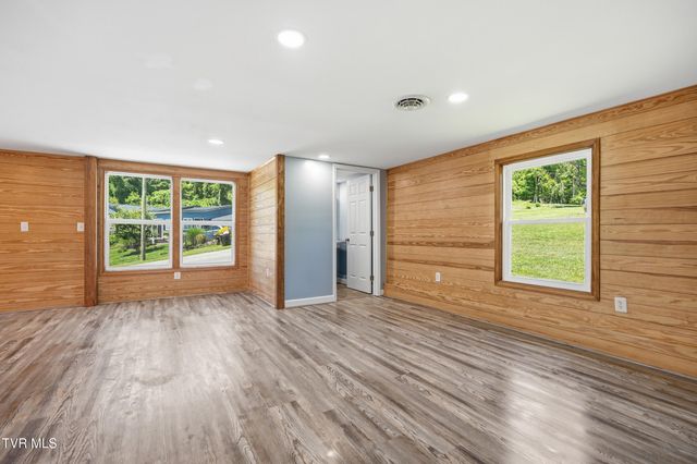 10434 Redwood Circle 10434, Bristol, VA 24202