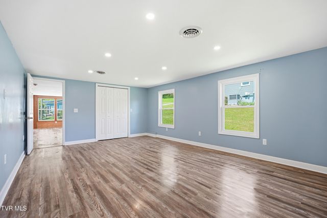 10434 Redwood Circle 10434, Bristol, VA 24202