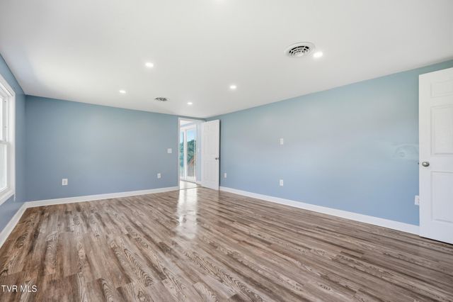 10434 Redwood Circle 10434, Bristol, VA 24202