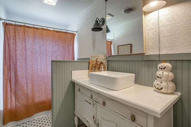 2061 County Road 302, Glen Rose, TX 76043