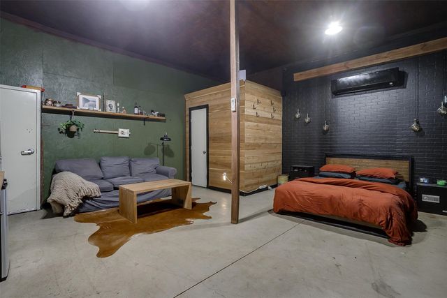 2061 County Road 302, Glen Rose, TX 76043