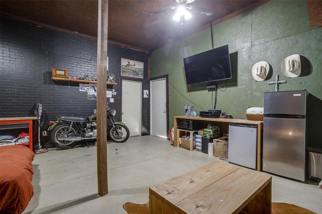 2061 County Road 302, Glen Rose, TX 76043