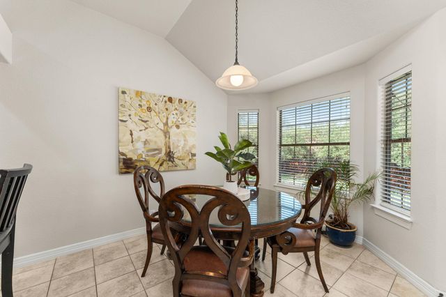 202 Dunkeld DR, Spicewood, TX 78669