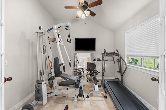 202 Dunkeld DR, Spicewood, TX 78669