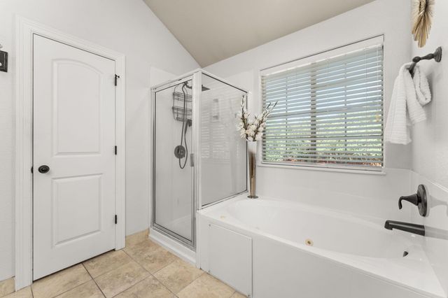 202 Dunkeld DR, Spicewood, TX 78669