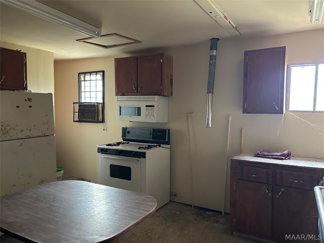 402 Grey Street, Selma, AL 36703