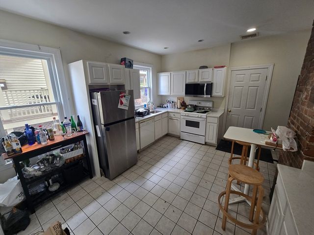 29 Mapleton St 1, Boston, MA 02135