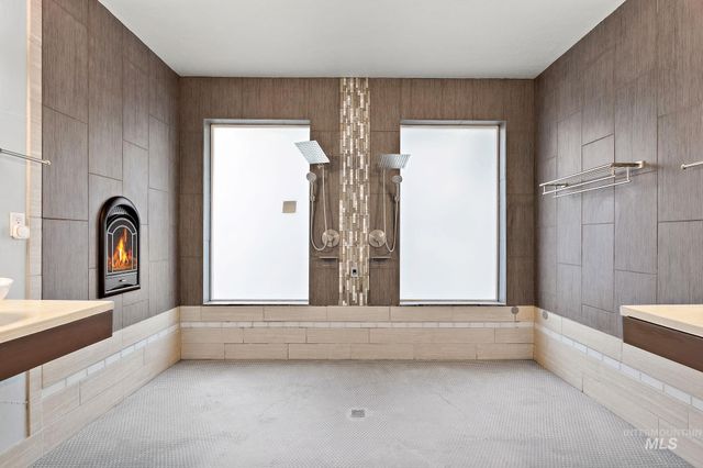 10606 W Cruser, Boise, ID 83709