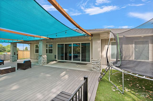 10606 W Cruser, Boise, ID 83709