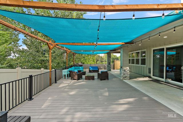 10606 W Cruser, Boise, ID 83709