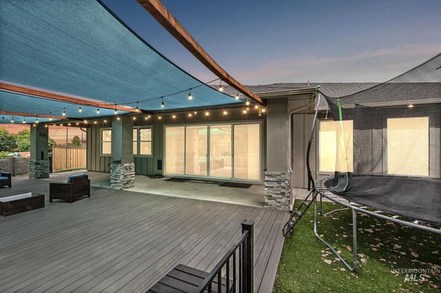 10606 W Cruser, Boise, ID 83709