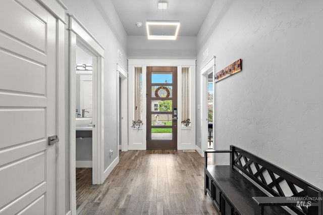 10606 W Cruser, Boise, ID 83709